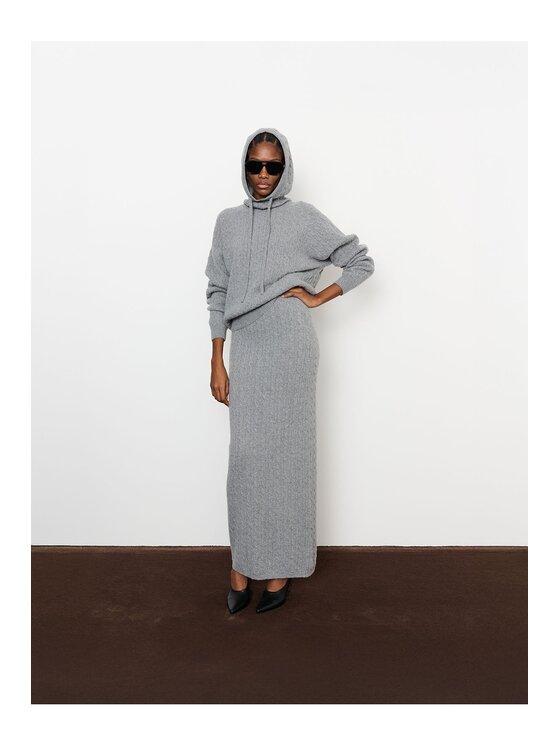 La Mania La Mania Sweter PEONY Szary Classic Fit