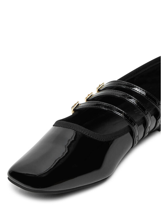 Call It Spring Call It Spring Туфлі Kamelie 13878974 Чорний