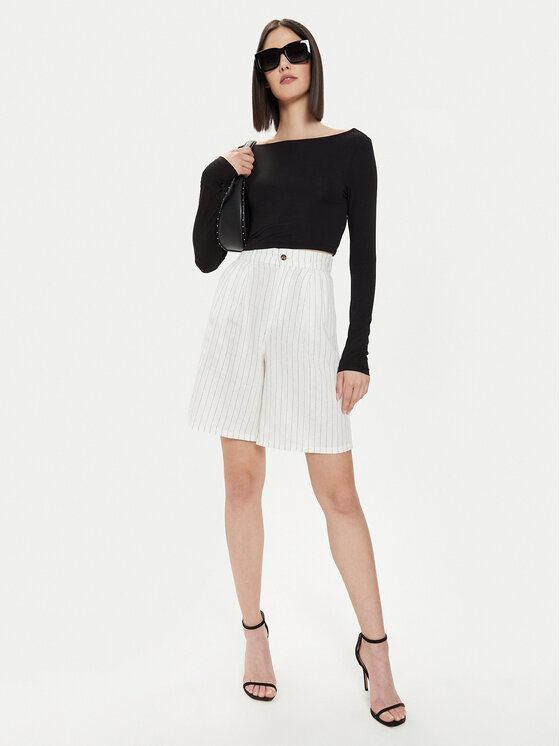 Gina Tricot Gina Tricot Palaidinė 22145 Juoda Slim Fit