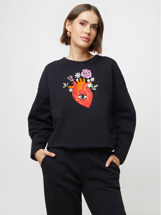 White Rvbbit White Rvbbit Bluza krótka "serce" Czarny Regular Fit