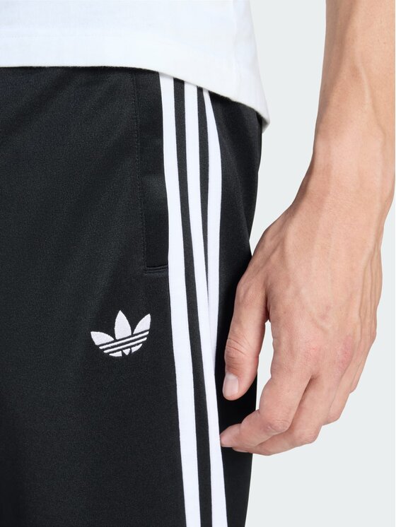 adidas adidas Spodnie dresowe 159297 Czarny Regular Fit