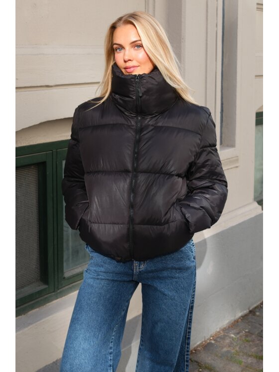 TeeShoppen TeeShoppen Kurtka outdoor 'Basic Collection' Czarny Regular Fit