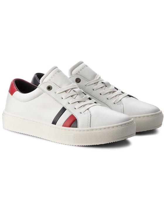 Tommy Hilfiger Tommy Hilfiger Laisvalaikio batai Corporate Leather Detail Sneaker FM0FM01819 Balta