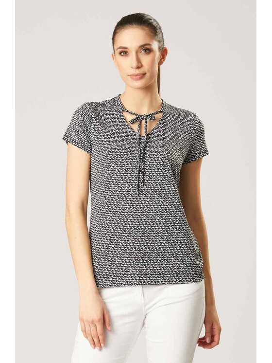 QUIOSQUE QUIOSQUE Halenka BREAK BLOUSE Černá Regular Fit