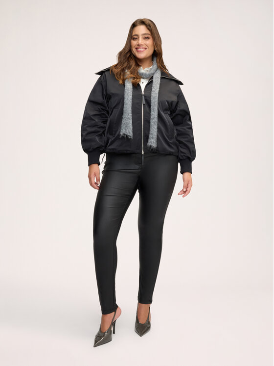 Fiorella Rubino Fiorella Rubino Kurtka puchowa F030L000069N033 Czarny Over Fit