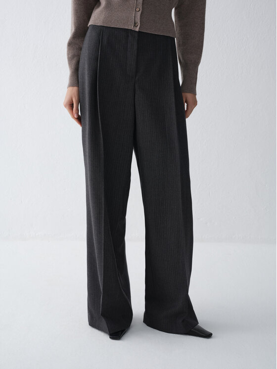 La Mania La Mania Spodnie garniturowe CLIVE Szary ciemny Basic Fit
