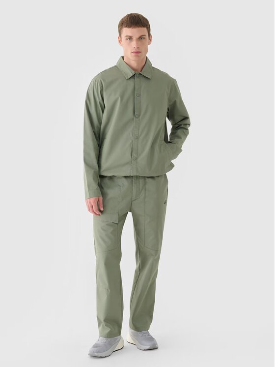 4F 4F Pantaloni di tessuto 4FRSS24TTROM1327-44S Verde Regular Fit