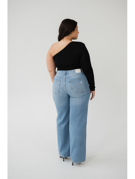 ROSE AVENUE ROSE AVENUE Body JUDY Czarny Slim Fit