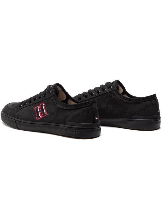 Tommy hilfiger core corporate seasonal deals