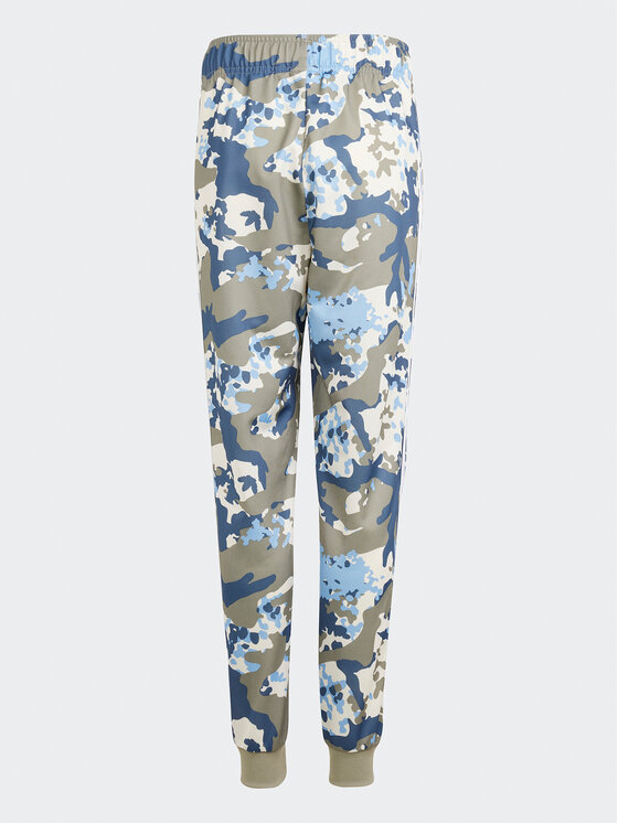 adidas adidas Spodnie dresowe Camo SST IR7722 Zielony Regular Fit