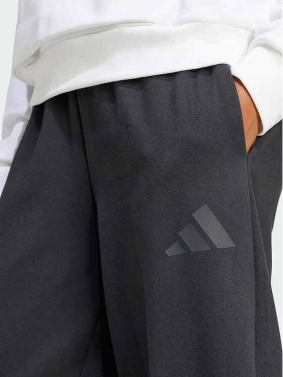 adidas adidas Spodnie materiałowe 139613 Czarny Loose Fit