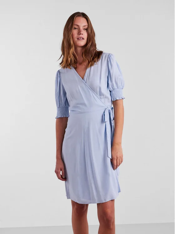 Pieces Kleid für den Alltag 17133694 Blau Regular Fit
