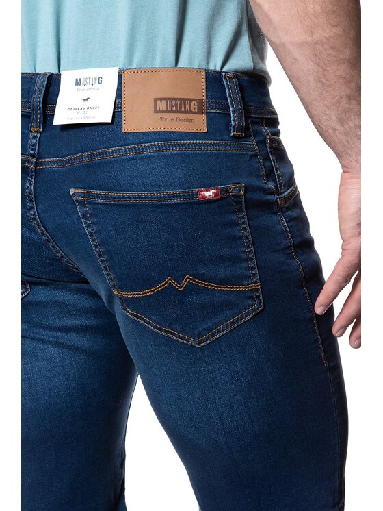 Mustang Mustang Szorty jeansowe CHICAGO SHORT Niebieski Slim Fit