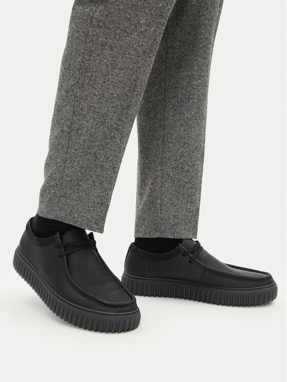 Clarks Clarks Pusbačiai Torhill Lo 26181385 Juoda
