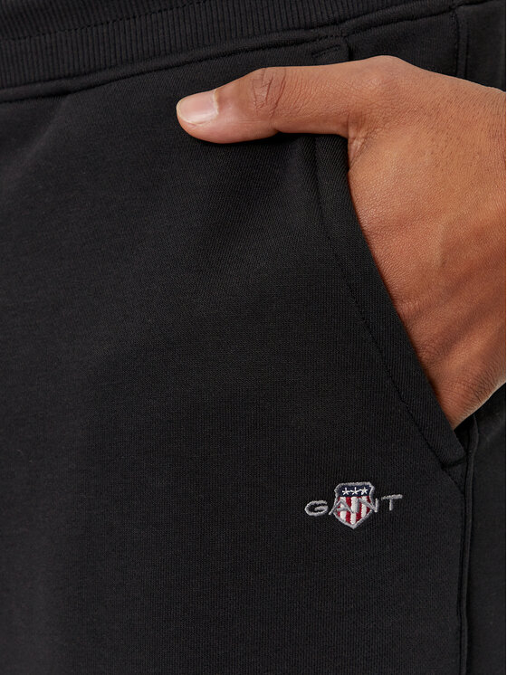 Gant Gant Spodnie dresowe Shield 2009026 Czarny Regular Fit