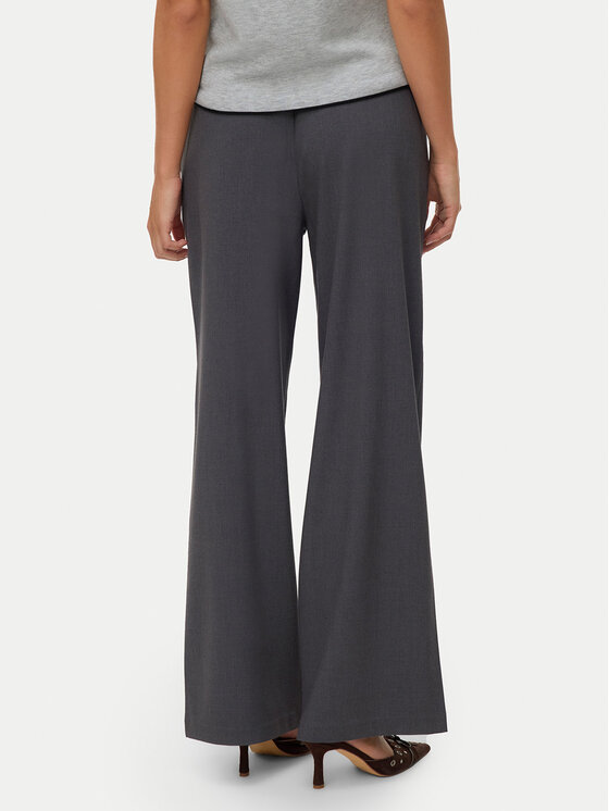 Vero Moda Vero Moda Hlače iz tkanine Milly 10331924 Siva Wide Leg