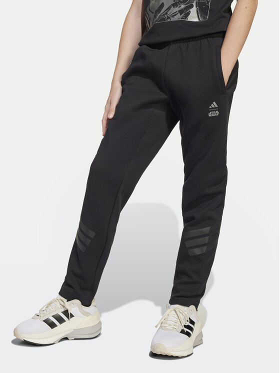 adidas adidas Pantaloni trening Star Wars The Mandalorian™ JF3635 Negru Regular Fit