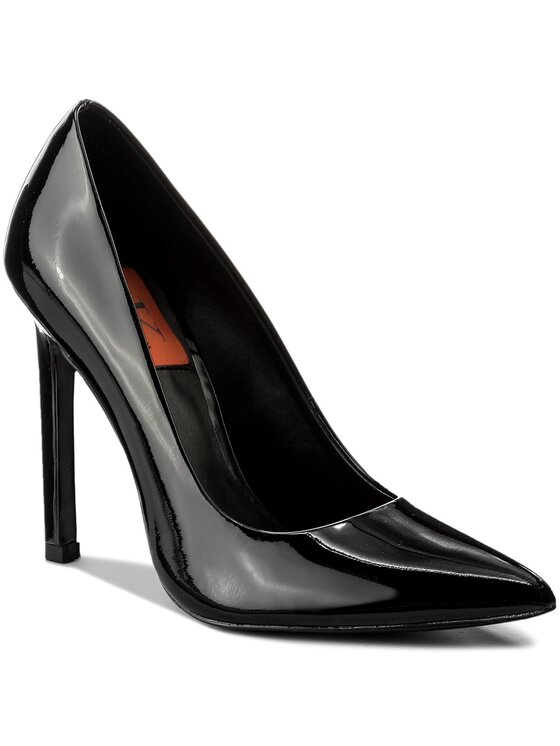 Calvin klein discount paige pump