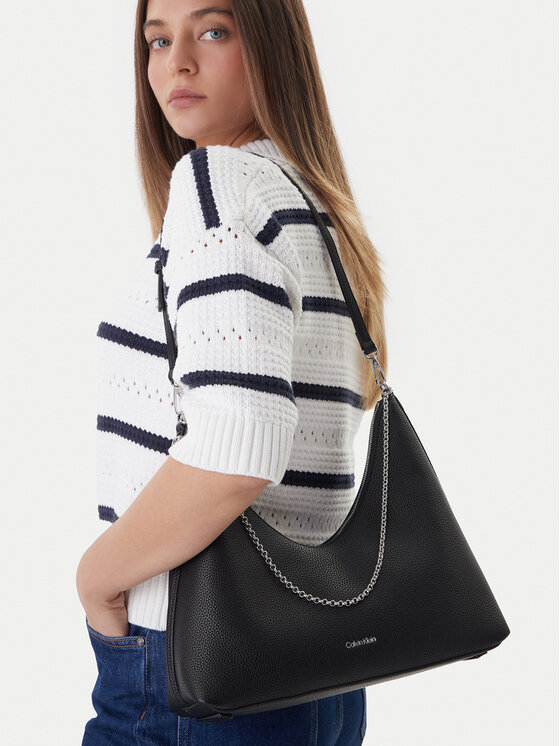 Calvin Klein Calvin Klein Käekott Emblem Hw Pebble Shoulder Bag LV04F3495G Must