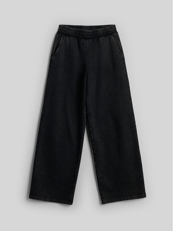 4F 4F Παντελόνι φόρμας OUTLAND Μαύρο Regular Fit