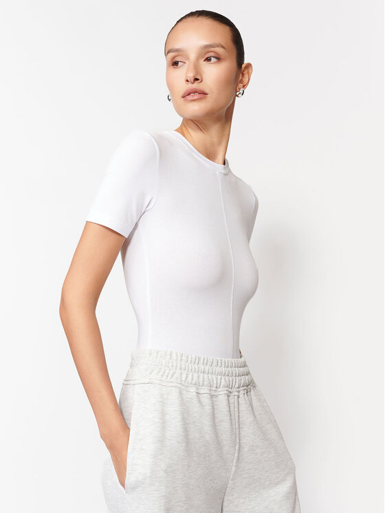 La Mania La Mania T-Shirt SWING Biały Basic Fit