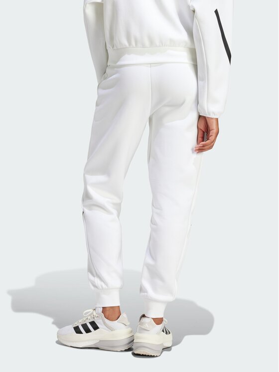 adidas adidas Spodnie dresowe 136891 Biały Regular Fit