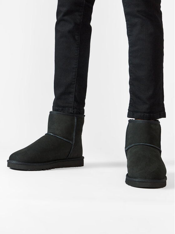 Ugg Ugg Sniego batai M Classic Mini 1002072 Juoda