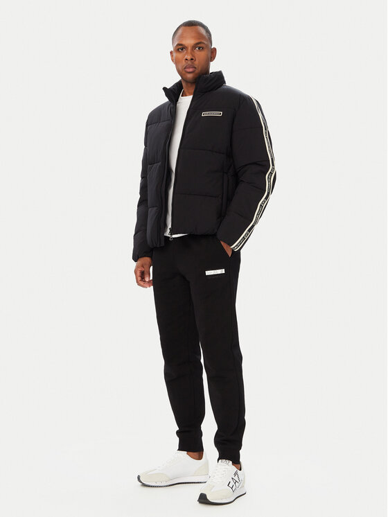 EA7 Emporio Armani EA7 Emporio Armani Zimní bunda 7M002199 AF21509 UC001 Černá Regular Fit
