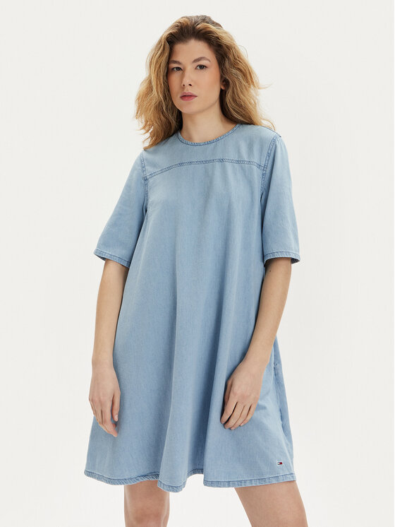 Tommy Jeans Tommy Jeans Každodenní šaty Chambray DW0DW17932 Modrá Relaxed Fit