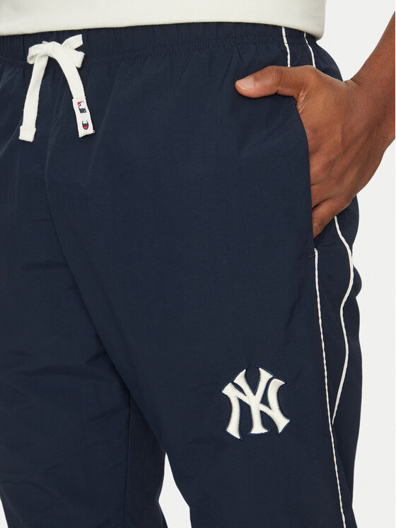 Champion Champion Trenirka komplet 221238 Mornarsko modra Regular Fit