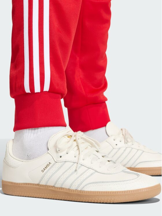 adidas adidas Spodnie dresowe sst Czerwony Slim Fit