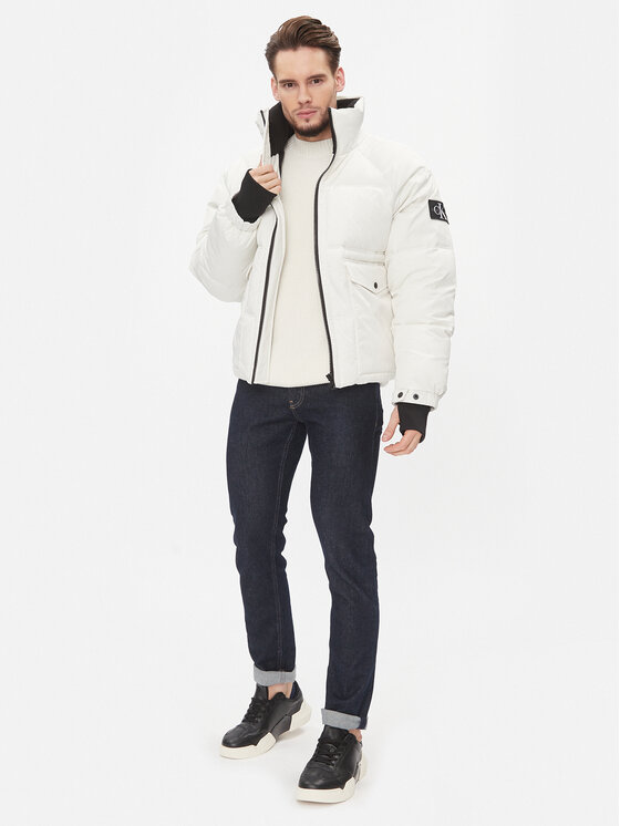 Calvin Klein Jeans Calvin Klein Jeans Зимно яке J30J324064 Бял Relaxed Fit