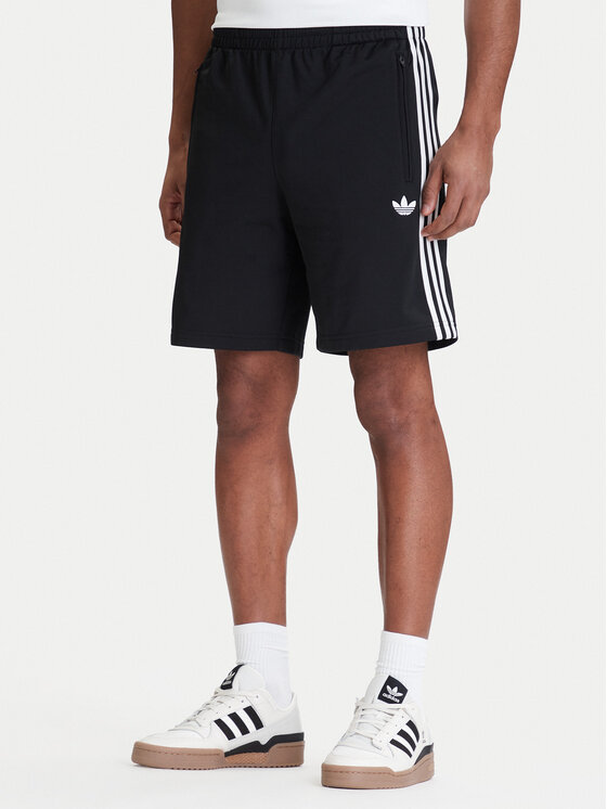 adidas adidas Szorty materiałowe Firebird Czarny Regular Fit