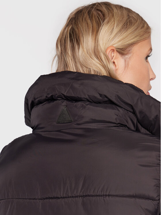 b.young b.young Žieminė striukė Bomina 20811753 Juoda Regular Fit