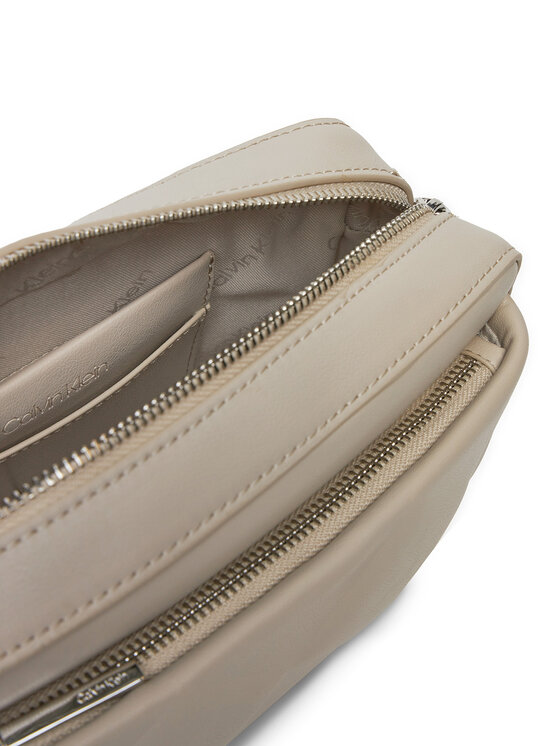 Calvin Klein Calvin Klein Torebka Diamond Quilt Camera Bag W/Pkt K60K612907 Beżowy