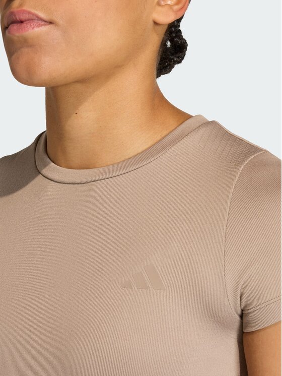 adidas adidas Koszulka techniczna 158656 Brązowy Fitted Fit