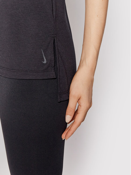 Nike Nike Топ Yoga CQ8826 Чорний Regular Fit