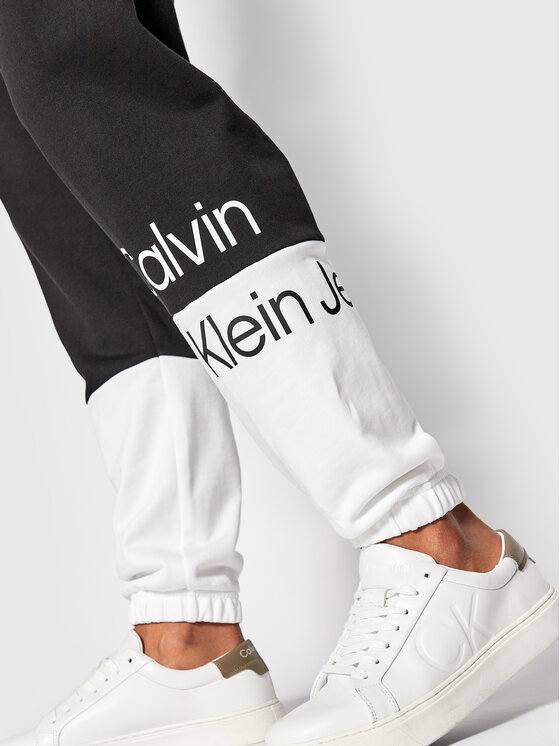 Calvin Klein Jeans Calvin Klein Jeans Παντελόνι φόρμας J30J320890 Μαύρο Regular Fit