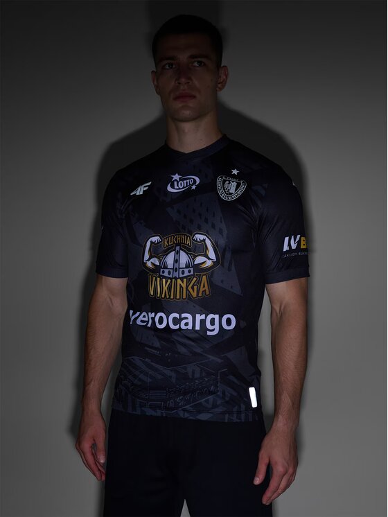 4F 4F Športové kraťasy 4FWAW24TFSHM697-20S Čierna Regular Fit