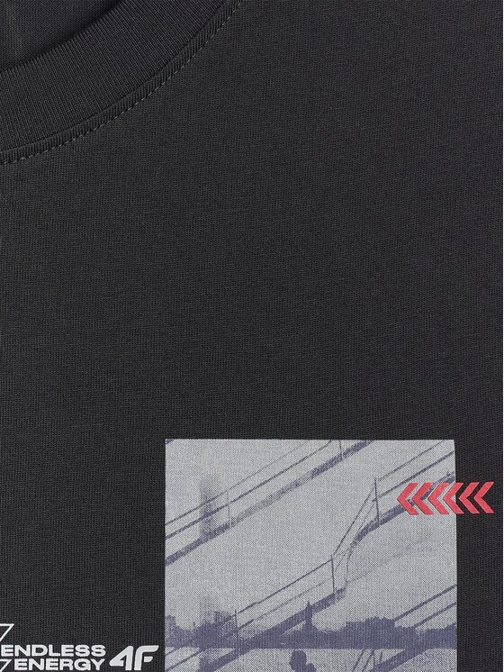 4F 4F T-Shirt VICTORY FIT Czarny Regular Fit