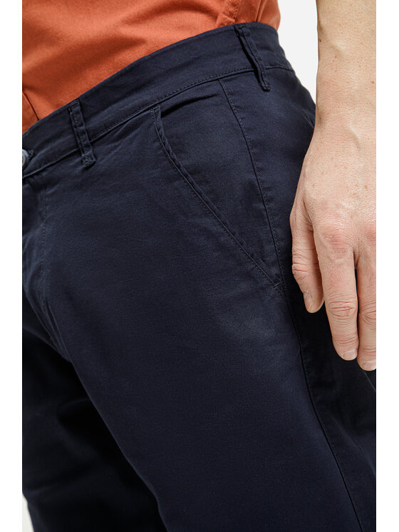 Cross Jeans Cross Jeans Szorty materiałowe A 565-279 Granatowy Chino Fit