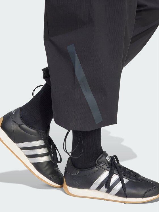 adidas adidas Spodnie dresowe 165612 Czarny Loose Fit