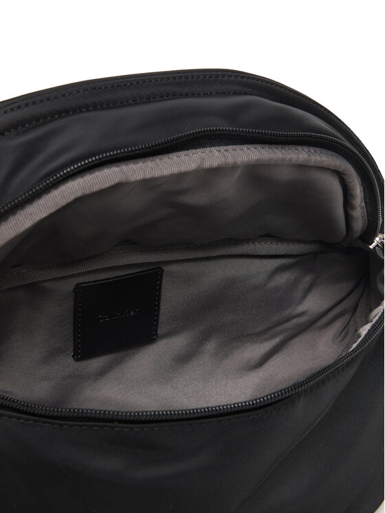 Calvin Klein Calvin Klein Ledvinka Sleek Waistbag Sling LV04D3148G Černá
