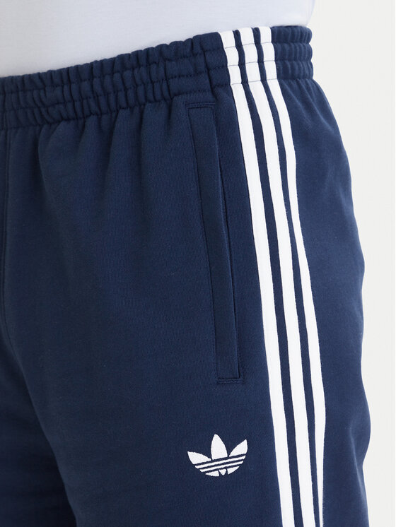 adidas adidas Pantaloni scurți sport 3-Stripes KE3565 Bleumarin Regular Fit
