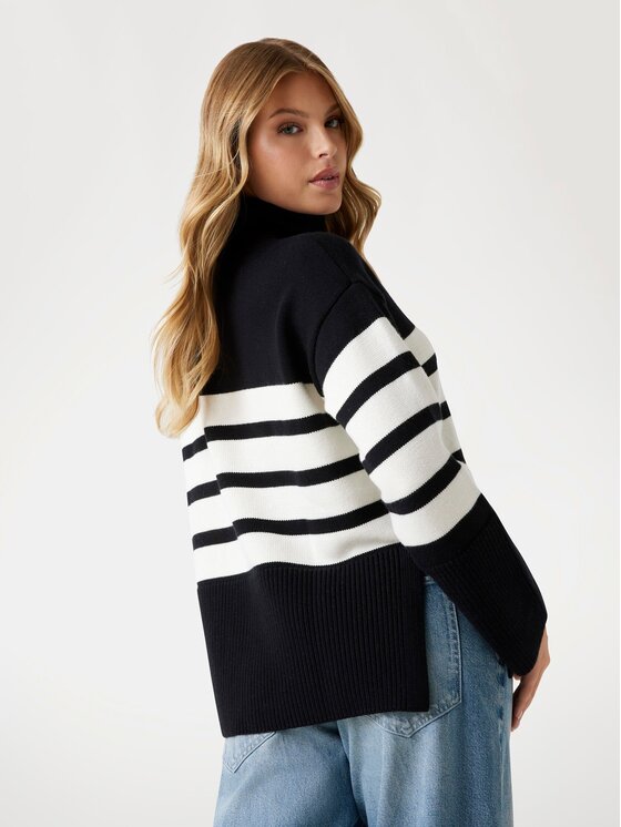 Guess Guess Maglione 179504 Nero Classic Fit