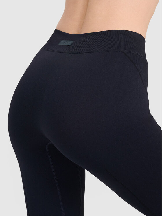 4F 4F Spodnie materiałowe TRAINING SEAMLESS Czarny Slim Fit