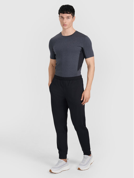 4F 4F Spodnie dresowe MULTI ACTIVE Czarny Regular Fit