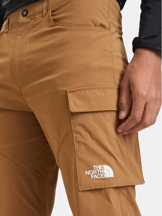 The North Face The North Face Pantaloni cargo Exploration NF0A8EC6 Maro deschis Regular Fit
