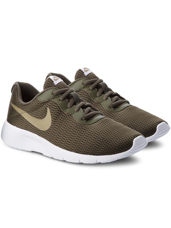 Nike tanjun clearance olive green
