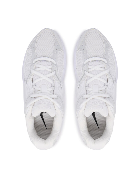 Nike Nike Sneakersy V5 RNR HQ7901 Biały